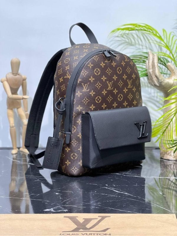LOU-IS VU-IT-TON LV AEROGRAM TAKEOFF BACKPACK