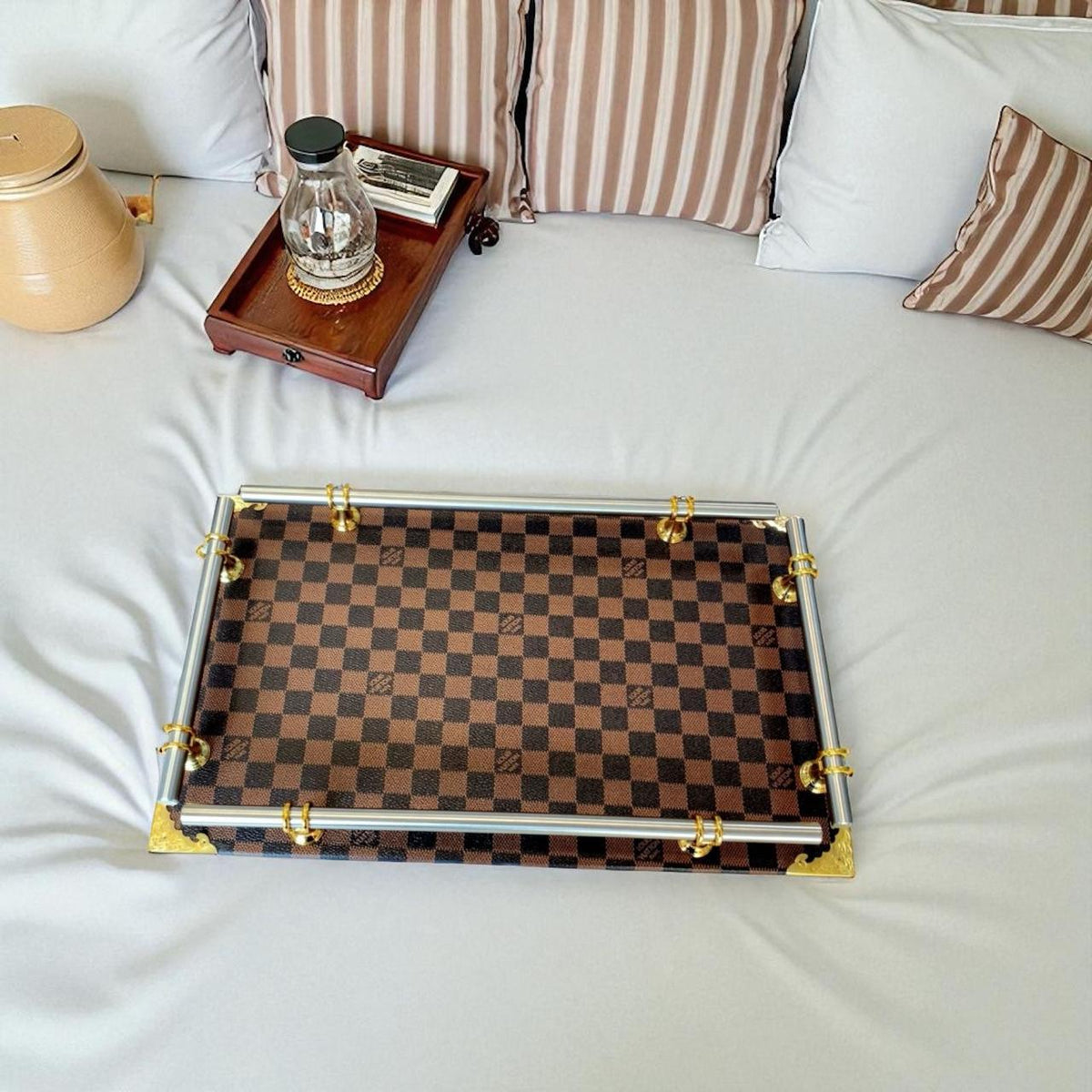 LVTN LEATHERETTE PREMIUM TRAY