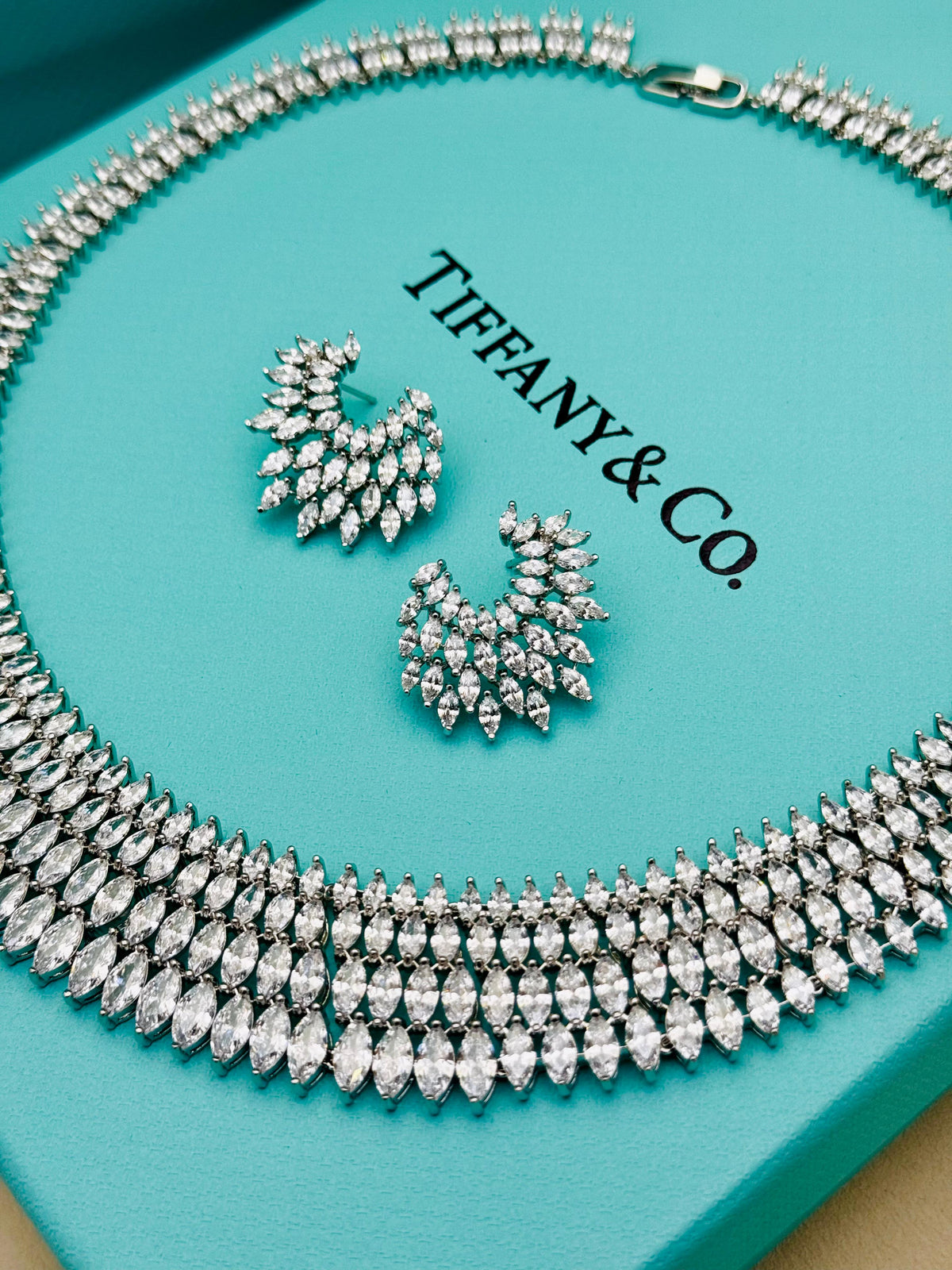 Ti-ff-any American Diamond Neacklace And Earring