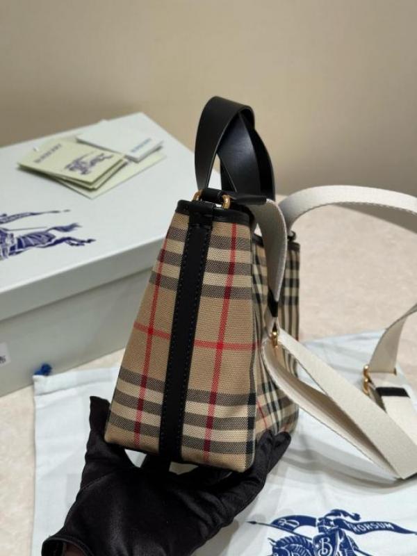 B_rberry Classic Check Tote Hand Bag With OG Box & Dust Bag