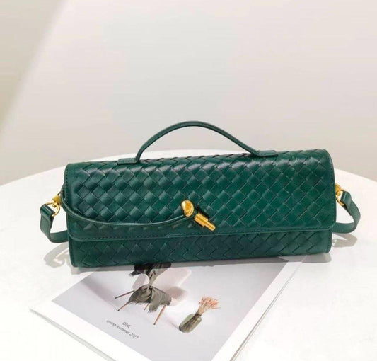BO-TT-EGA VENETA LONG ANDIAMO CLUTCH BAG