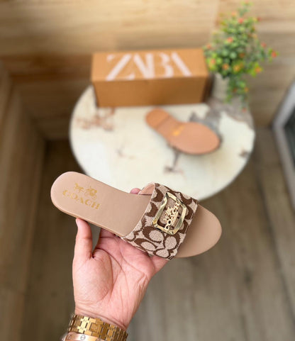 COACH-USA FLATS