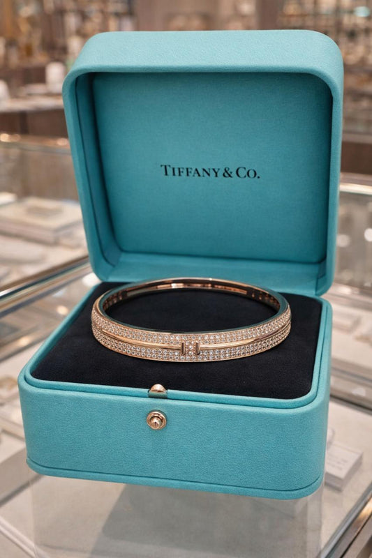 Ti-ff-any & Co. True Narrow Unisex Bracelet