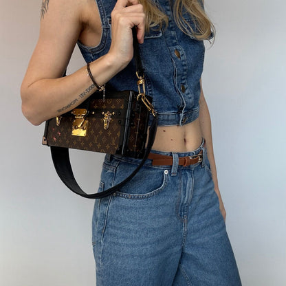 LVTN PETITE MALLE EAST WEST TRUNK SLING BAG