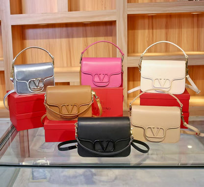 VAL-EN-TI-NO GARAVANI LOCO BAG