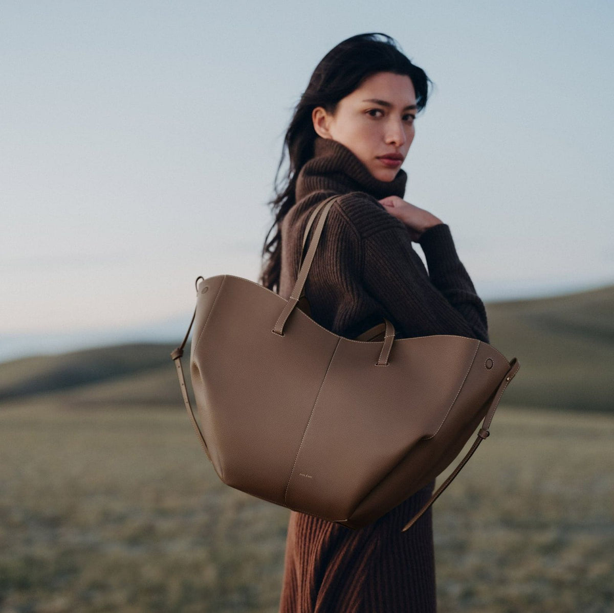 PO-LE-NE GRAINED LEATHER TOTE BAG